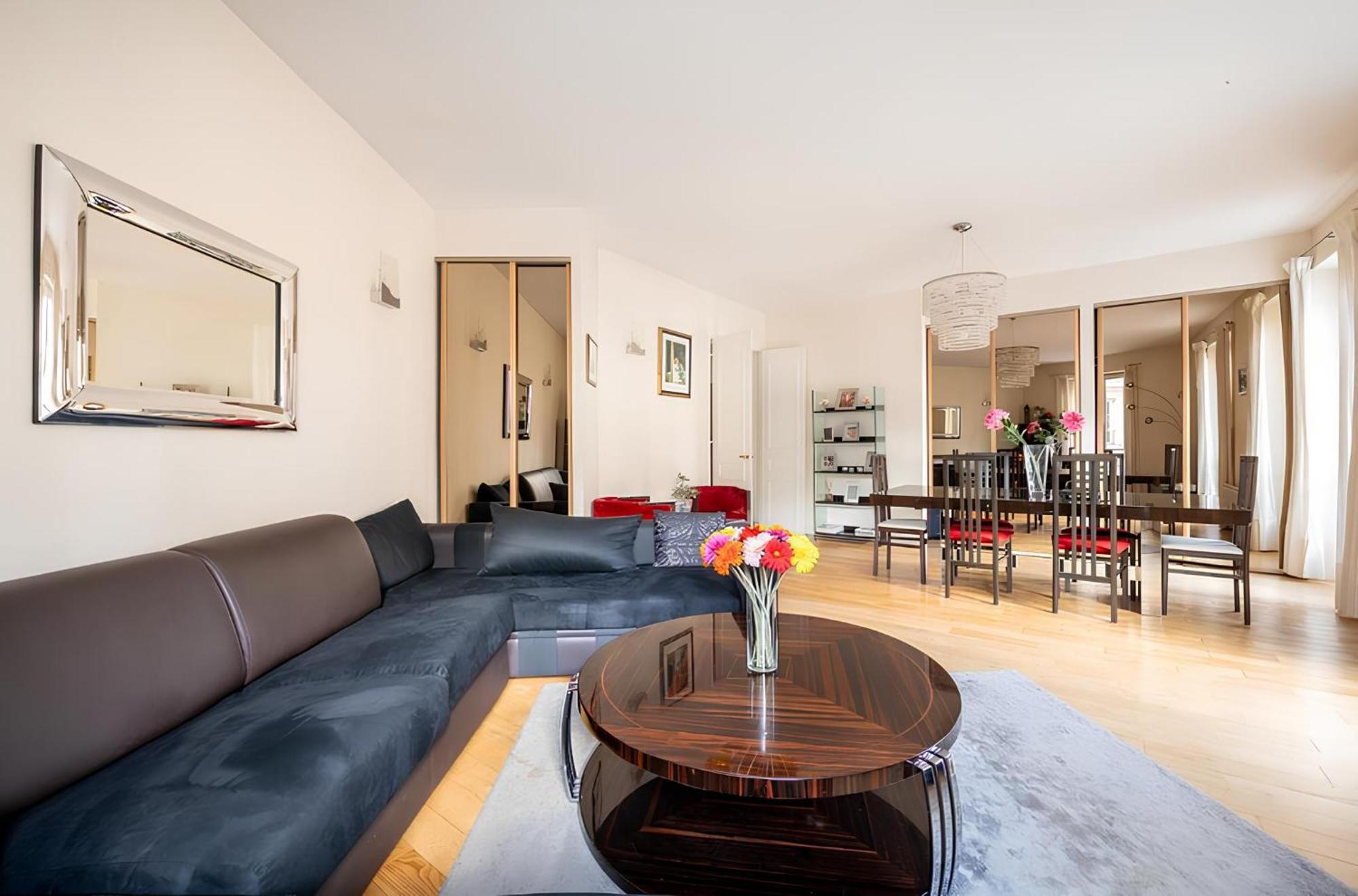 Luxury Style Appartement, Arc De Triomphe - Champs Elysees Paris Dış mekan fotoğraf